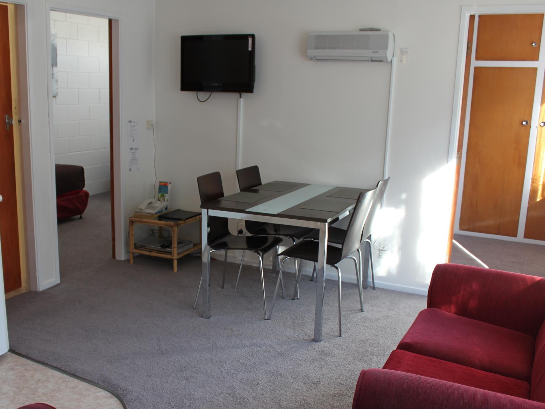Abba Court Motel Куийнстаун Екстериор снимка
