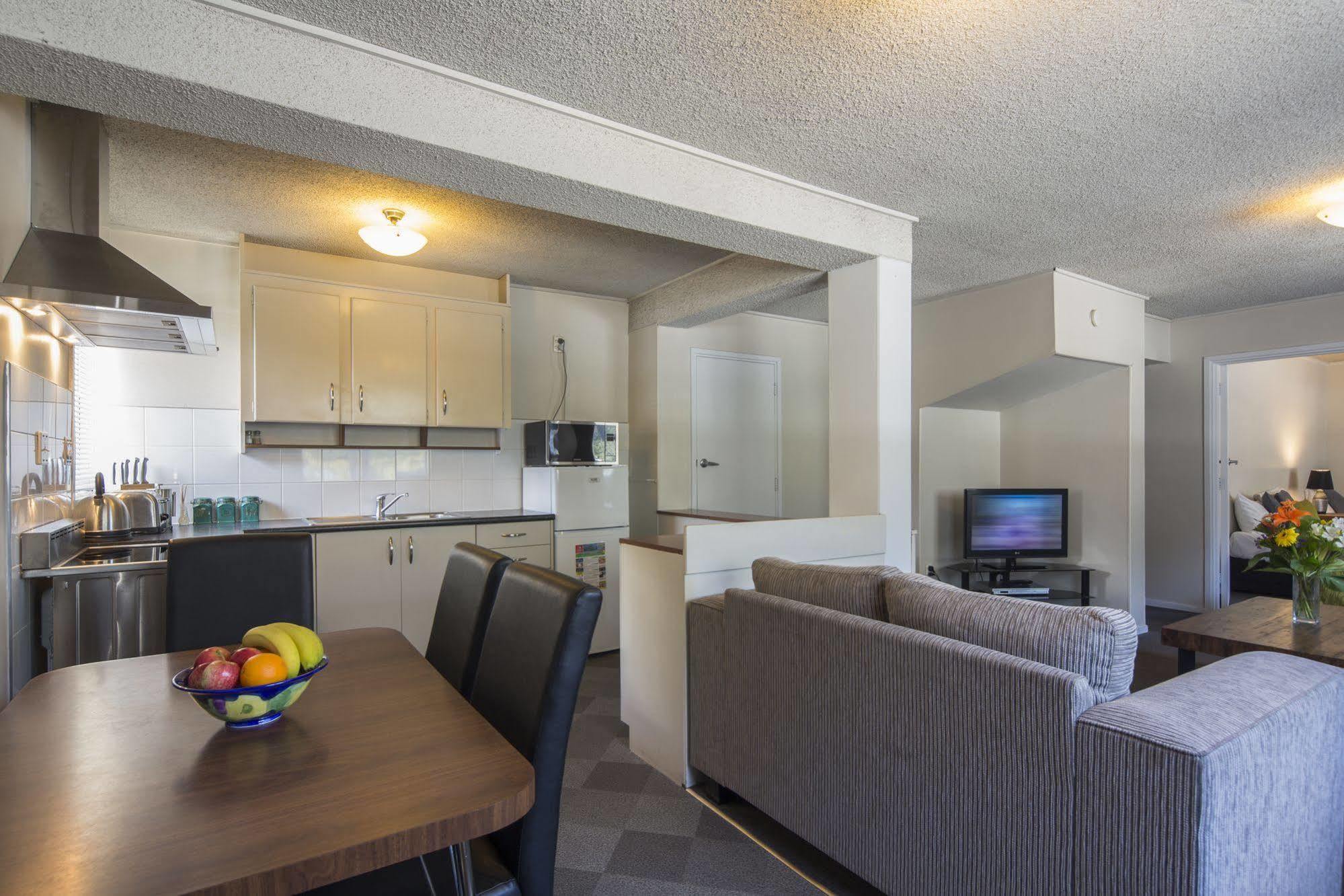 Abba Court Motel Куийнстаун Екстериор снимка