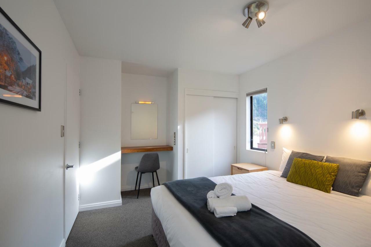 Abba Court Motel Куийнстаун Екстериор снимка