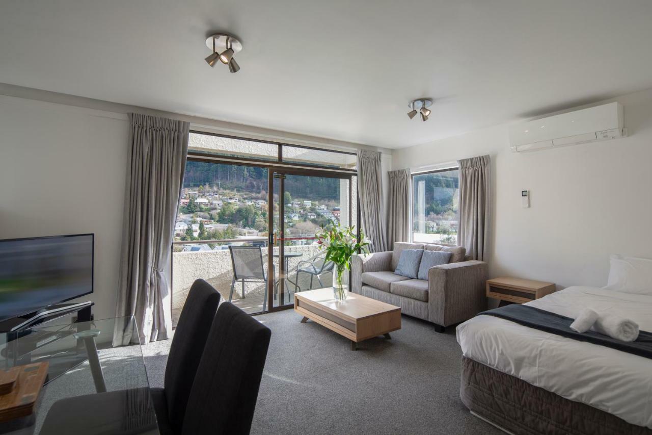 Abba Court Motel Куийнстаун Екстериор снимка