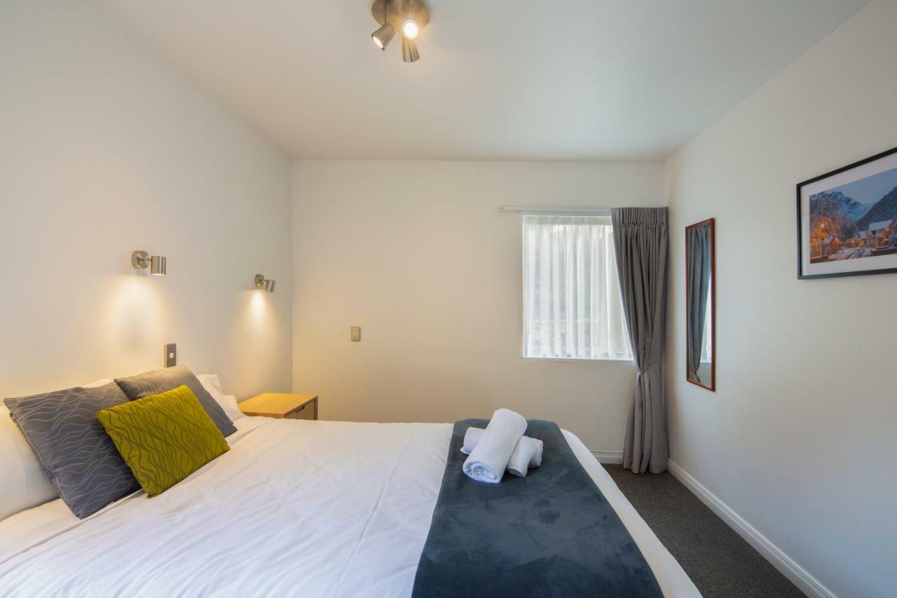 Abba Court Motel Куийнстаун Екстериор снимка