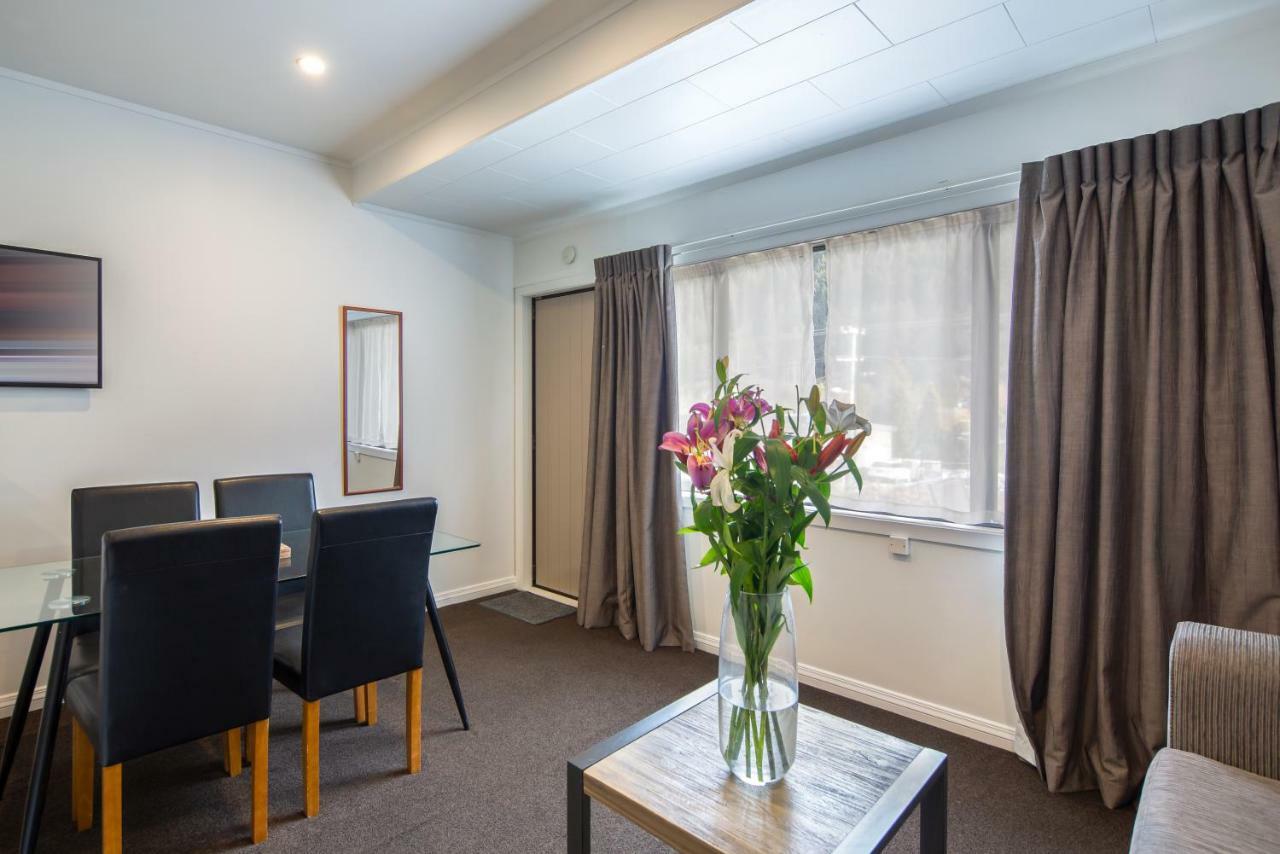 Abba Court Motel Куийнстаун Екстериор снимка
