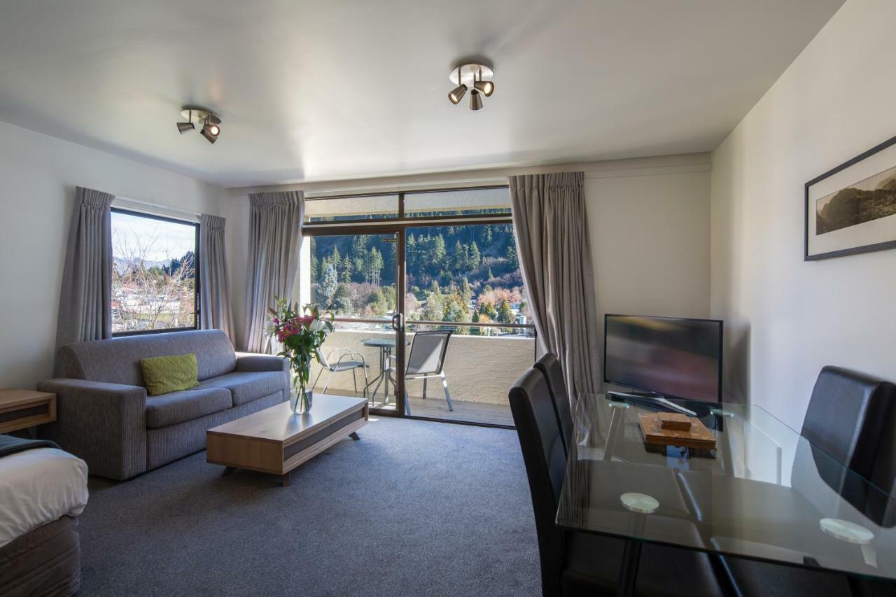 Abba Court Motel Куийнстаун Екстериор снимка